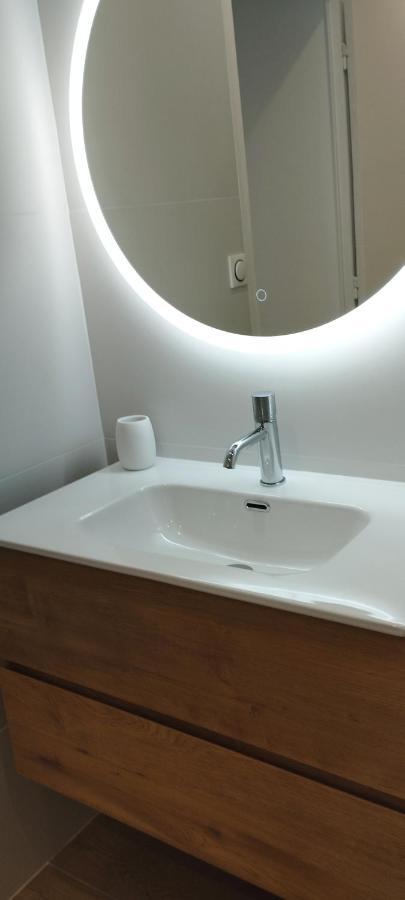 Studio Moderne, Place Parking Prive, Emplacement Ideal A 100 M Du Lac. 안시 외부 사진