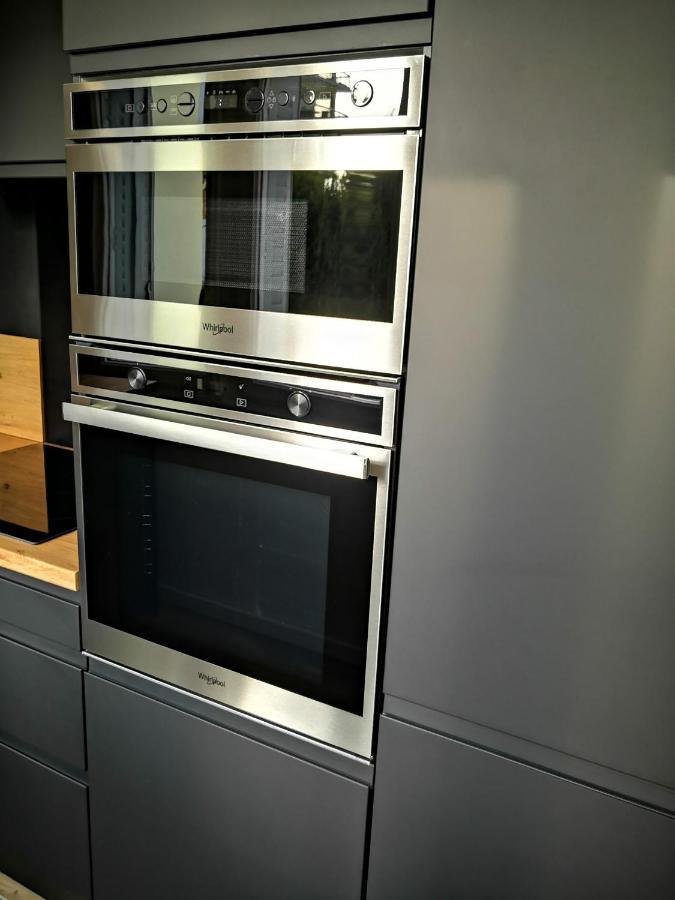 Studio Moderne, Place Parking Prive, Emplacement Ideal A 100 M Du Lac. 안시 외부 사진